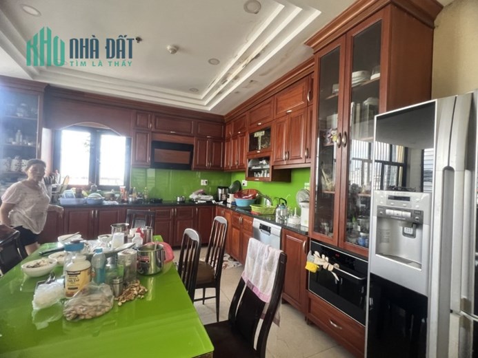 NGộp Mặt Tiền Tân Sơn NHì - Tân Phú - 306m2 - nhỉnh 2x tỷ