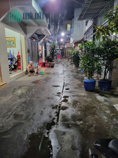 BÁN NHÀ CẤP 4 CHÍNH CHỦ 2 MĂT TIỀN HẼM, ĐƯỜNG MINH PHỤNG P2 , Q11. DT: 31,3m2 .  GIÁ : 4,1 TỶ