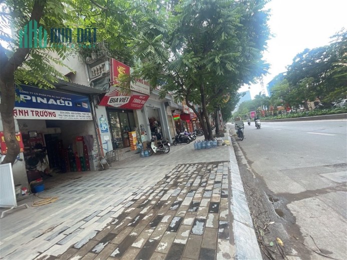 Bán Nhà Mặt Phố Lạc Long Quân Quận Tây Hồ. 75m Mặt Tiền 6.5m Nhỉnh 15 Tỷ. Cam Kết Ảnh Thật Mô Tả