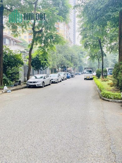 Siêu Phẩm, Biệt Thự Bán đảo Linh Đàm, Quận Hoàng Mai, 254m x 5T, Giá 78 tỷ.