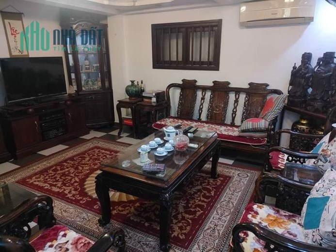 Cực rẻ! Mặt phố nghi tàm.kinh doanh sầm uất, 45m2, 6 tầng hơn 18 tỷ