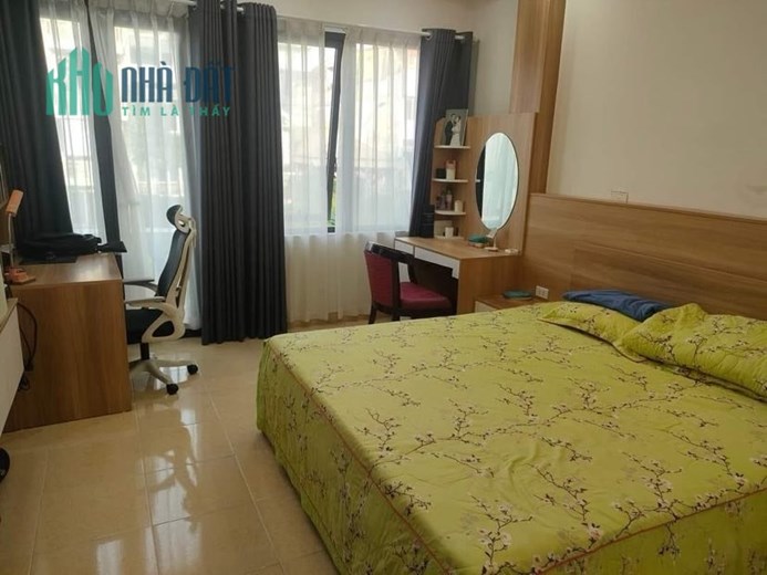 Cực rẻ! Mặt phố nghi tàm.kinh doanh sầm uất, 45m2, 6 tầng hơn 18 tỷ