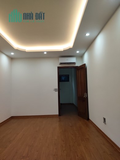 Bán nhà phố Trần Cung, Bắc Từ Liêm, nhà cách bệnh viên E 200m DT 36m² x 5T mới tinh 4,2 tỷ