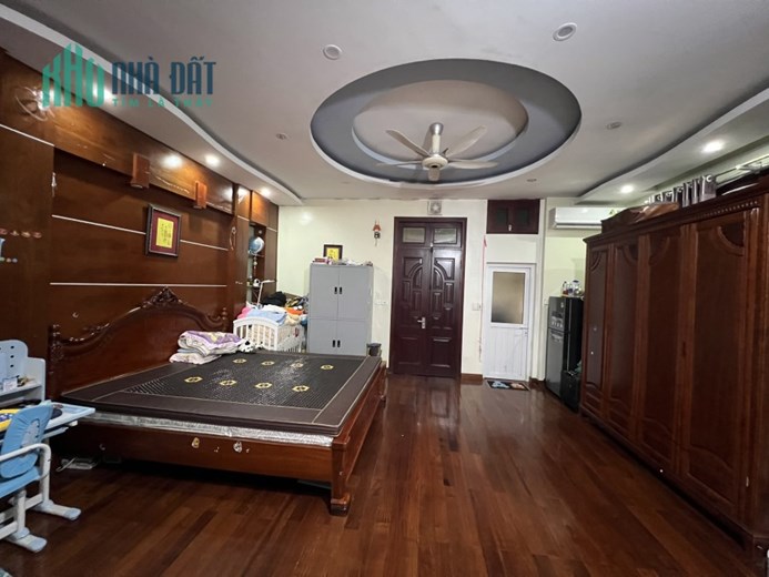Chính chủ cho thuê nhà 5 tầng Ngõ 1 phố Phạm Tuấn Tài, Dịch Vọng Hậu, Cầu Giấy, HN