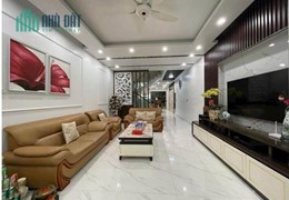 BÁN NHÀ TƯ ĐÌNH  40 M  5T   3,7 TỶ  FULL NỘI THẤT.