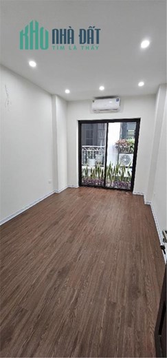 Bán nhà Ngọc Thụy-Long Biên  40mv  5  tầng  - 4.1 tỷ 
2 mặt ngõ 0 t0  qua