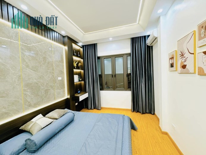 BÁN NHÀ 6 TẦNG LÔ GÓC 39M2, 4 NGỦ + WC KHÉP KÍN Ở SƯỚNG GẦN PHỐ Ô TÔ ĐỖ CỔNG NGÕ NÔNG