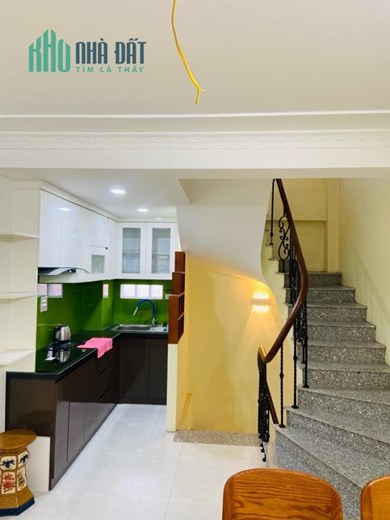 PHỐ CÁT LINH- NHÀ ĐẸP CHÍNH CHỦ - 10M RA MẶT PHỐ - 38M2- 6 TẦNG-NHINHr 5 .x TỶ