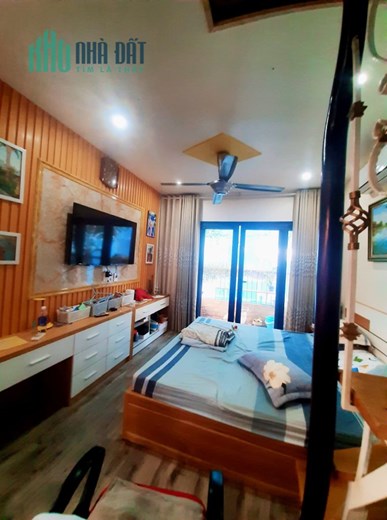 Bán nhà đẹp phân lô về ở luôn đón Tết ô tô tránh đỗ cổng Phố Quan Nhân 40m2x4 tầng nhỉnh 6 tỷ.