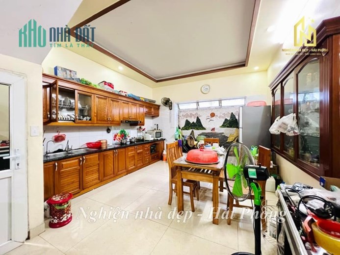 Bán nhà ngay sau mặt đường Thư Trung - Hải An, 62m 4 tầng GIÁ 3.1 tỉ