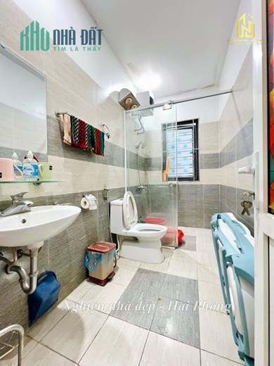 Bán nhà ngay sau mặt đường Thư Trung - Hải An, 62m 4 tầng GIÁ 3.1 tỉ