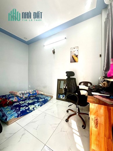 Bán Gấp nhà đường số 18B Bình Tân HXH sát mặt tiên 30m2,2Tầng  Nhỉnh 2 tỷ