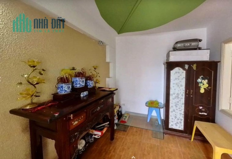 Bán nhà ngõ 193 Hồ Sen thông Chợ Hàng, 42m 4 tầng GIÁ 2.4 tỉ