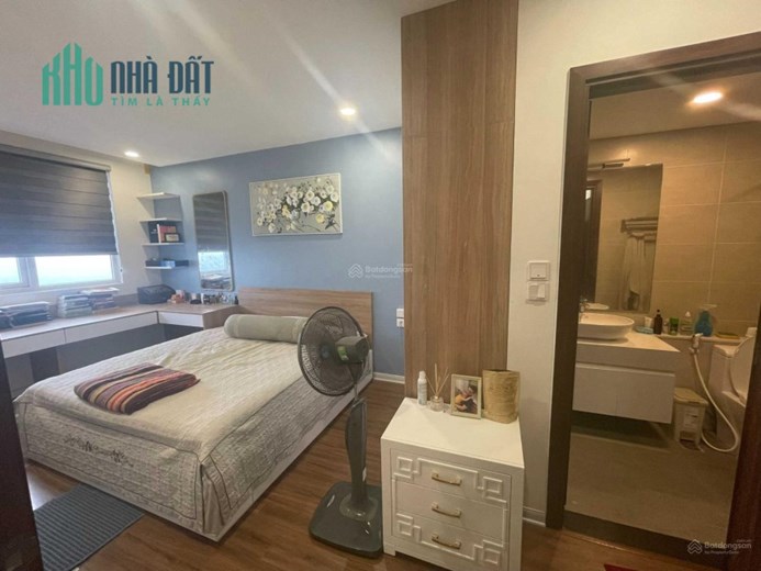 Chính chủ cần bán căn hộ 68m2, full đồ với giá 2,1 tỷ. Nhận nhà ở ngay trước Tết