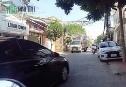 Bán đất mặt đường Khúc Thừa Dụ, diện tích 72m GIÁ 5.2 tỉ vị trí đẹp