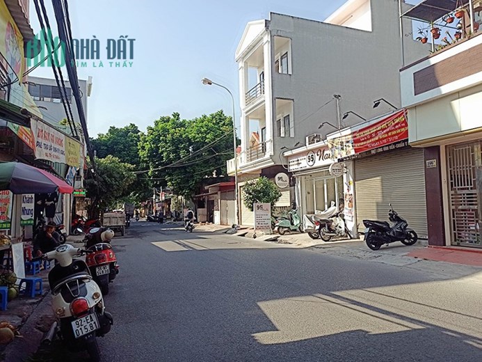 Bán đất mặt đường Khúc Thừa Dụ, diện tích 72m GIÁ 5.2 tỉ vị trí đẹp