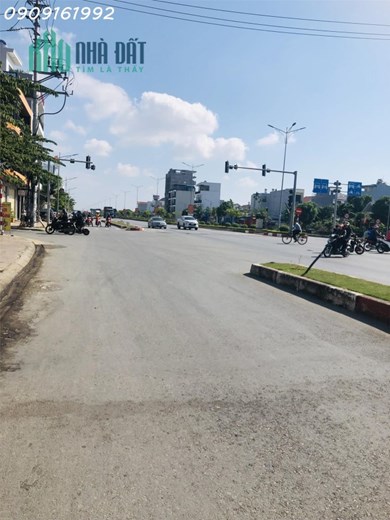 Mặt đường BÙI VIỆN không còn căn thứ 2 trên thị trường đang cho thuê 15tr. Đầu tư hay tự mở bb cũng