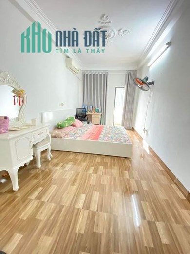 Bán nhà Nam Dư, Ngũ Nhạc 32m 4 tầng nhỉnh 2 tỷ hơn 50m ra oto