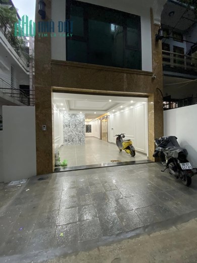 BÁN NHÀ  PHẠM VĂN ĐỒNG – thang máy – oto -văn phòng 55m 9.3 tỷ
