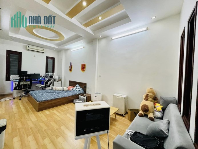 Bán nhà ngay mặt phố Láng Hạ - Đống Đa 42m2x4Tầng nhà siêu đẹp, ở luôn chỉ 5 tỷ