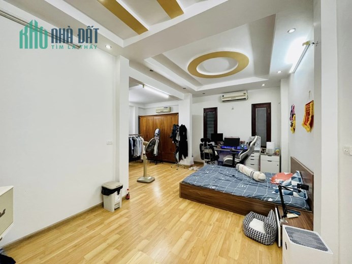 Bán nhà ngay mặt phố Láng Hạ - Đống Đa 42m2x4Tầng nhà siêu đẹp, ở luôn chỉ 5 tỷ