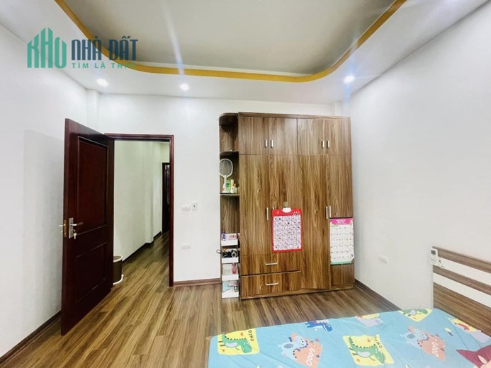 GẤP giảm 200 trđ, Đẹp ở luôn, Ba gác tránh SH, Thông tứ phía bán nhà Hào Nam