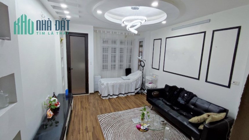 Hiếm. Bán nhà phố Quan Nhân, Thanh Xuân. 30m2 x 5 Tầng. MT 4m. Ô TÔ ĐỖ GẦN. 3 Tỷ 9.
