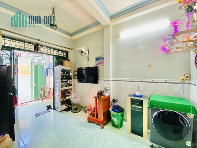 296 Nguyễn Văn Lượng - P17 - Ngay LOTTE .Nhà 2 tầng 27m2 - Giá Chỉ 2 tỷ 2 thương lượng. sổ hồng