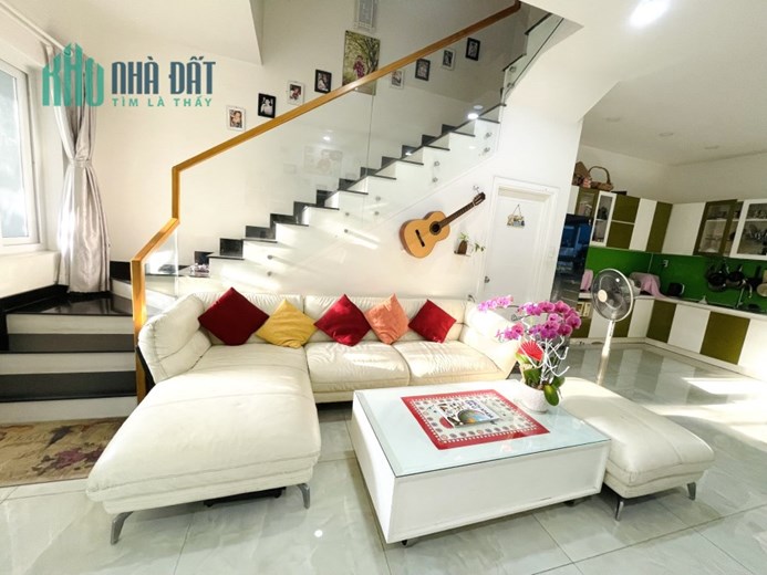 NHÀ CHO THUÊ NGUYÊN CĂN - MEGE VILLAGE - 100M2 - 3 TẦNG - 4 PN - 14TR.THÁNG
