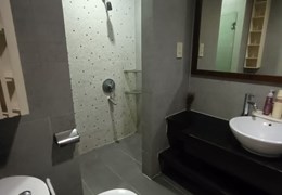 Cho thuê căn hộ The Everich , Đường 3/2, Phường 15, Quận 11 :  115m2, 2PN, 2WC, Full nội thất