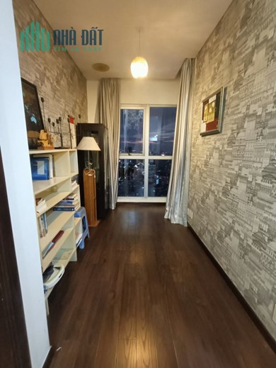 Cho thuê căn hộ The Everich , Đường 3/2, Phường 15, Quận 11 :  115m2, 2PN, 2WC, Full nội thất