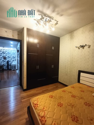 Cho thuê căn hộ The Everich , Đường 3/2, Phường 15, Quận 11 :  115m2, 2PN, 2WC, Full nội thất