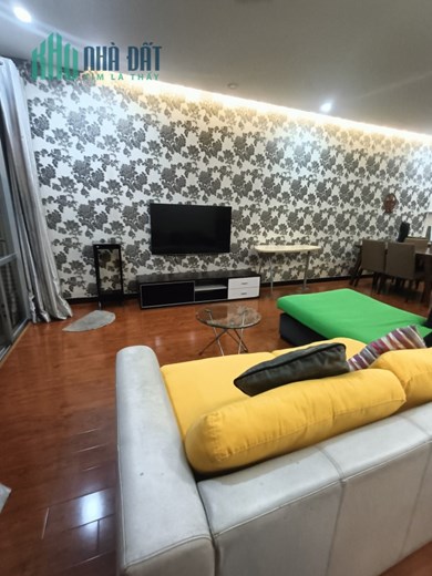 Cho thuê căn hộ The Everich , Đường 3/2, Phường 15, Quận 11 :  115m2, 2PN, 2WC, Full nội thất