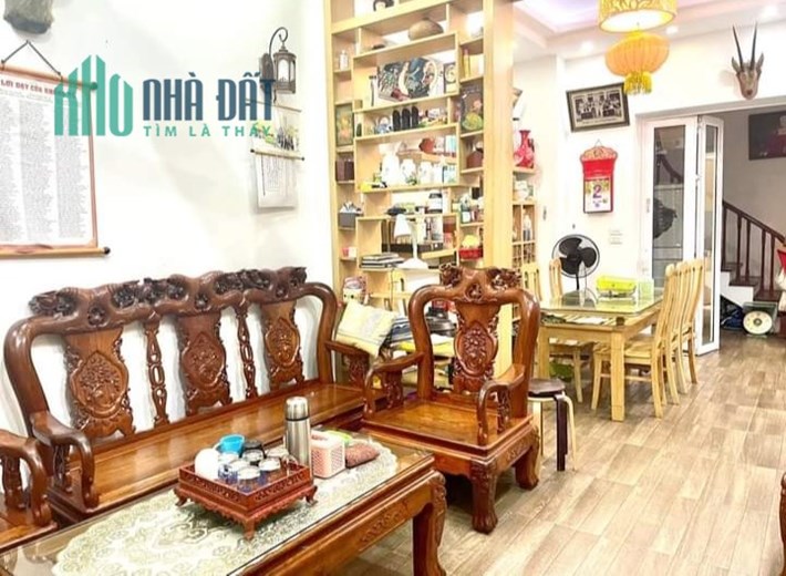 Bán nhà phố Hoàng Ngân Cầu Giấy 61m6t giá 17.8 tỷ, phân lô, vỉa hè, ô tô, văn phòng