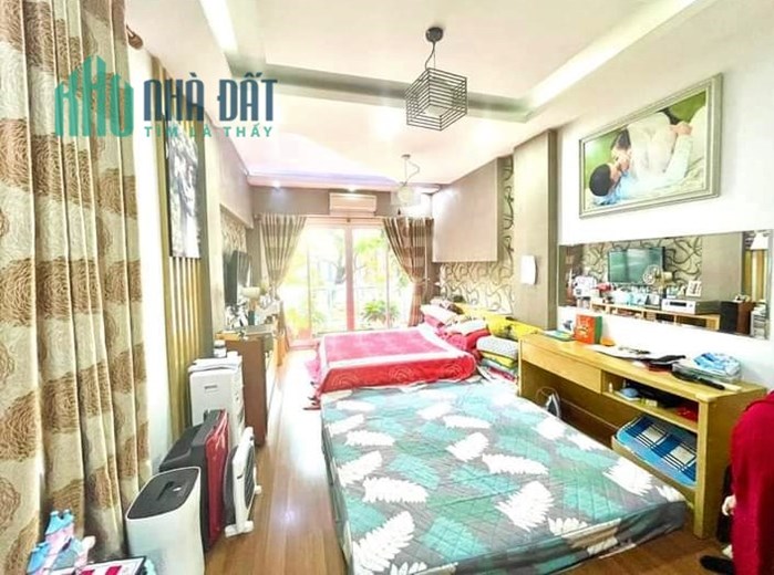 Bán nhà phố Hoàng Ngân Cầu Giấy 61m6t giá 17.8 tỷ, phân lô, vỉa hè, ô tô, văn phòng