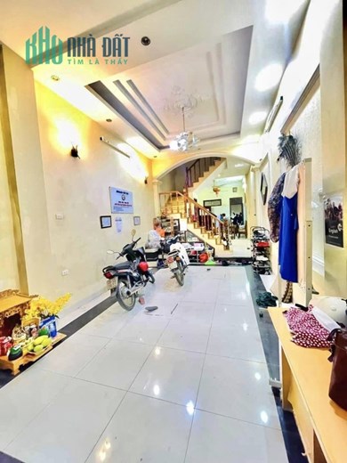 TIN ĐƯỢC KHÔNG!! - BÁN NHÀ PHẠM TUẤN TÀI - 62m2 4 TẦNG MT: 4M - SỔ ĐỎ HOA HẬU - GIÁ CHÀO 11.3 TỶ