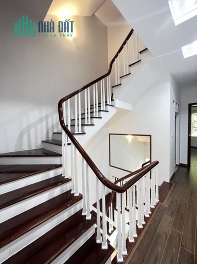 Bán nhà đẹp phố Tô Vĩnh Diện, quận Thanh Xuân. 60m2 x 5 Tầng. Ô TÔ. SÁT PHỐ. 2 THOÁNG. Hơn 9 Tỷ.