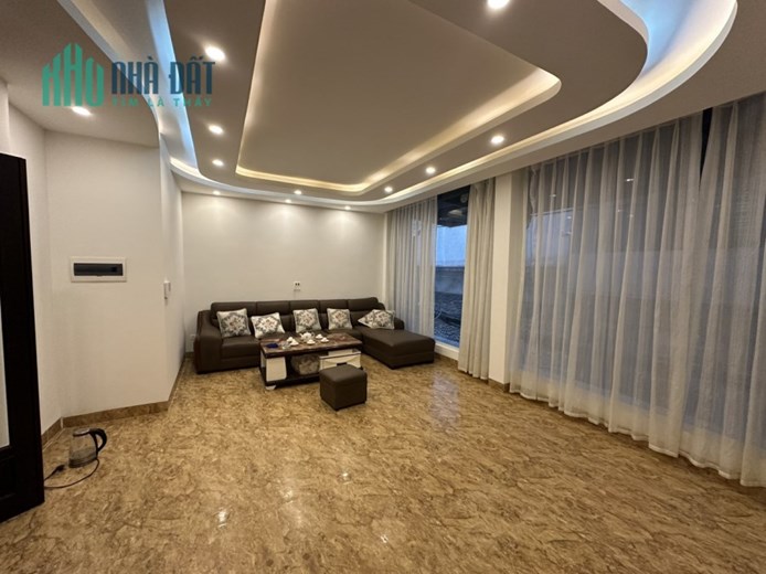 Bán nhà mặt ngõ Nguyễn Khang dt 60m2 x 7 t mặt tiền 6,5 m cách 10 ra phố giá 15,5 tỷ