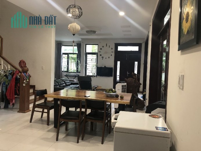 GẤP BÁO!...BÁN NHANH BIỆT THỰ 3 TẦNG, DIỆN TÍCH 300 m2 (15 x 20) KĐT NAM VIỆT Á - ĐÀ NẴNG CHỈ 15 TỶ.