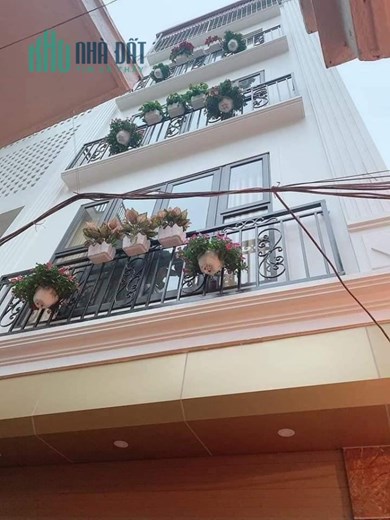 Bán nhà phố Hoa Bằng, Cầu giấy, ô tô, full nội thất	, 55m2, 5 tầng, siêu đầu tư