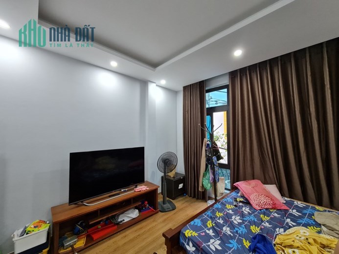 Bán nhà Minh Khai , cơ hội có 102 , 51m2 , 5,1 tỷ , Nhà dân xây chắc chắn , tiện ra ô tô