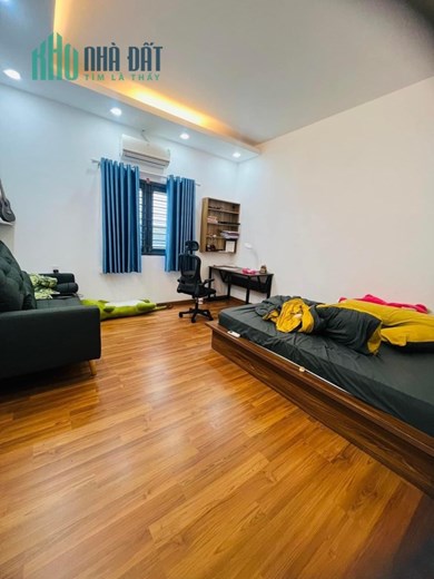 Bán nhà HXH Quận 10 50m2 nở hậu 3 tầng 6PN mặt tiền kinh doanh chỉ 5T