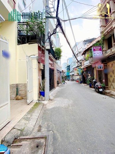 🍀 Nhà mới đẹp 5 lầu - Đường Út Tịch, gần Sân bay - 18 triệu