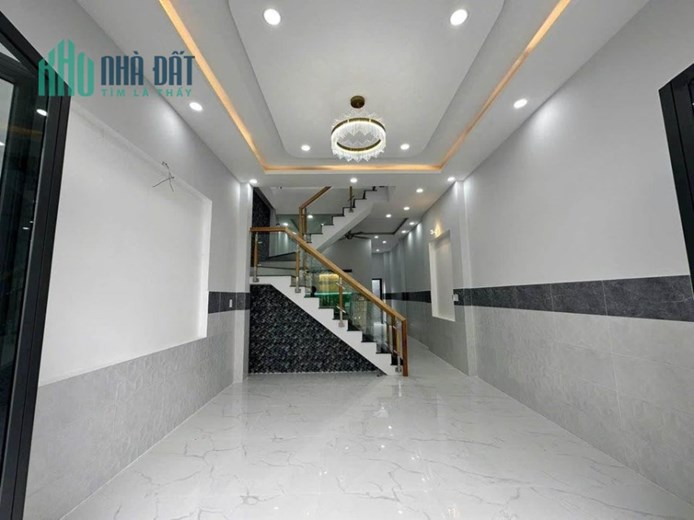 NHÀ SÁT MẶT TIỂN THÔNG NGUYỄN VĂN TRỔI .