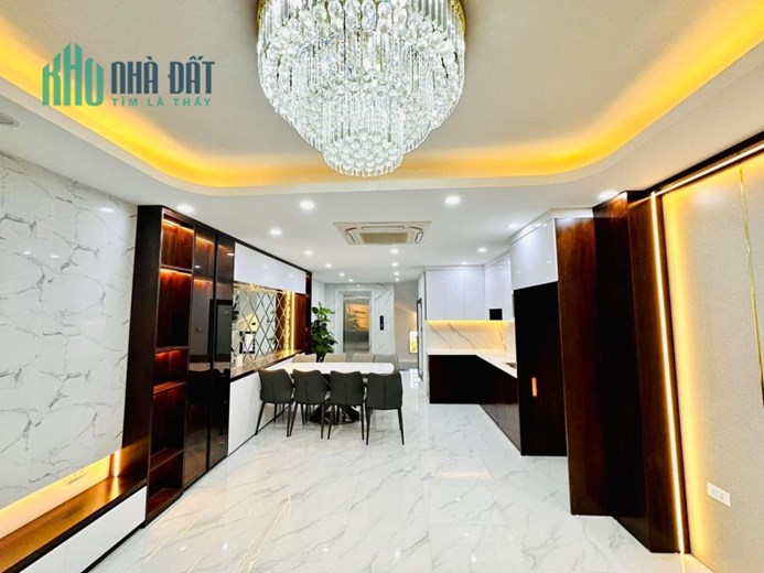 Bán nhà riêng Trần Khát Trân, Hai Bà Trưng. Ô tô vào nhà mới đẹp 61m2 4 tầng MT 4.6m 5 ngủ 5 VS