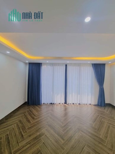 SIÊU PHẨM 7 TẦNG THANG MÁY HỒ BA MẪU QUẬN ĐỐNG ĐA DT:45M2 MT:5M GỒM 4 PHÒNG NGỦ RỘNG THOÁNG GẦN HỒ