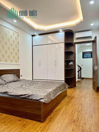 Bán nhà Chiến Thắng 37mx5t, ô tô đỗ cổng, giá 3.8 tỷ