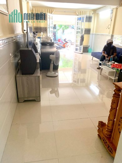 Mặt tiền Phan Đăng Lưu, Phường 1, Phú Nhuận, 4 tầng, 100m2 (5x20), giá chỉ 19 tỷ 9