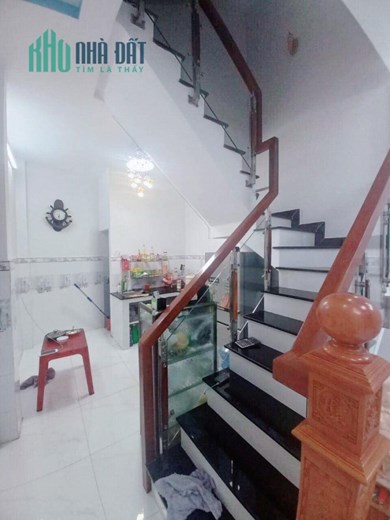 Bán nhà shr 26m2 3tang Cống Lở Tân Bình ,liền kề sân bay , 3 tỷ nhỉnh. 0932030061