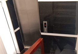 Toà nhà Nguyễn Duy Trinh, Quận 2, 6 tầng, 13,5 tỷ, thu nhập 700 triệu.